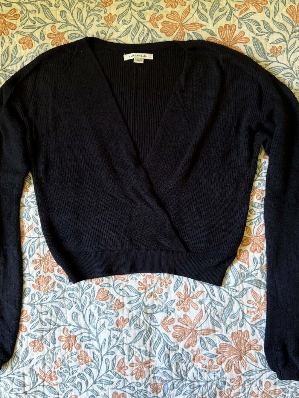 American Eagle black surplice sweater XS